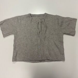 women’s grey knit short sleeve cardigan